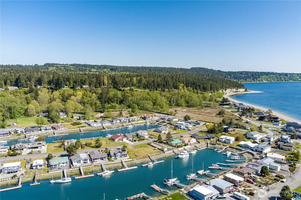 3544 Smugglers Cove Road Greenbank, WA 98253
