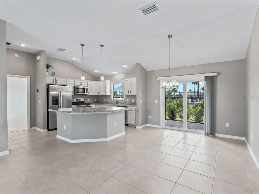 2816 NAVY HILL CIRCLE The Villages, FL 32163