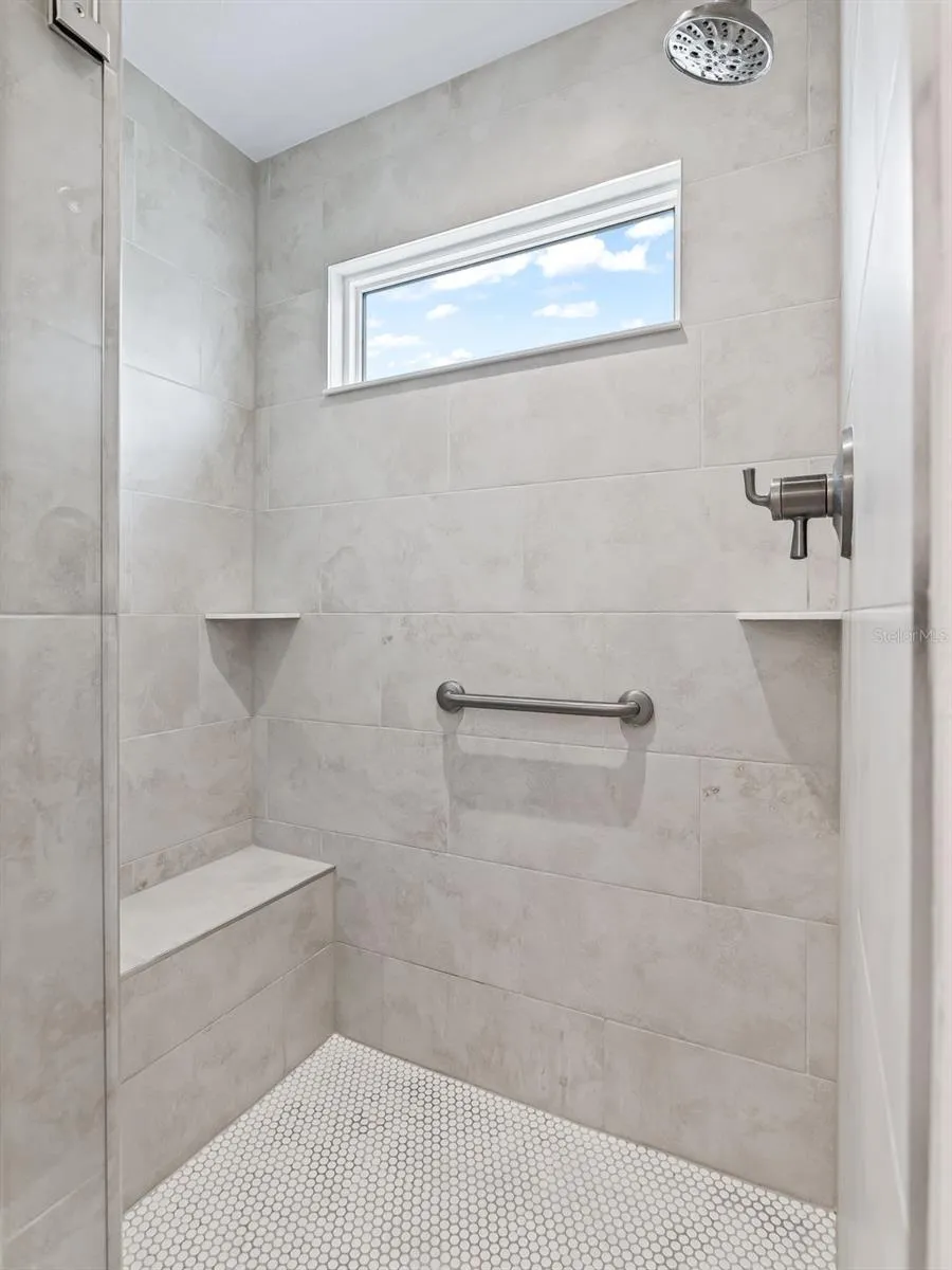 2816 NAVY HILL CIRCLE The Villages, FL 32163