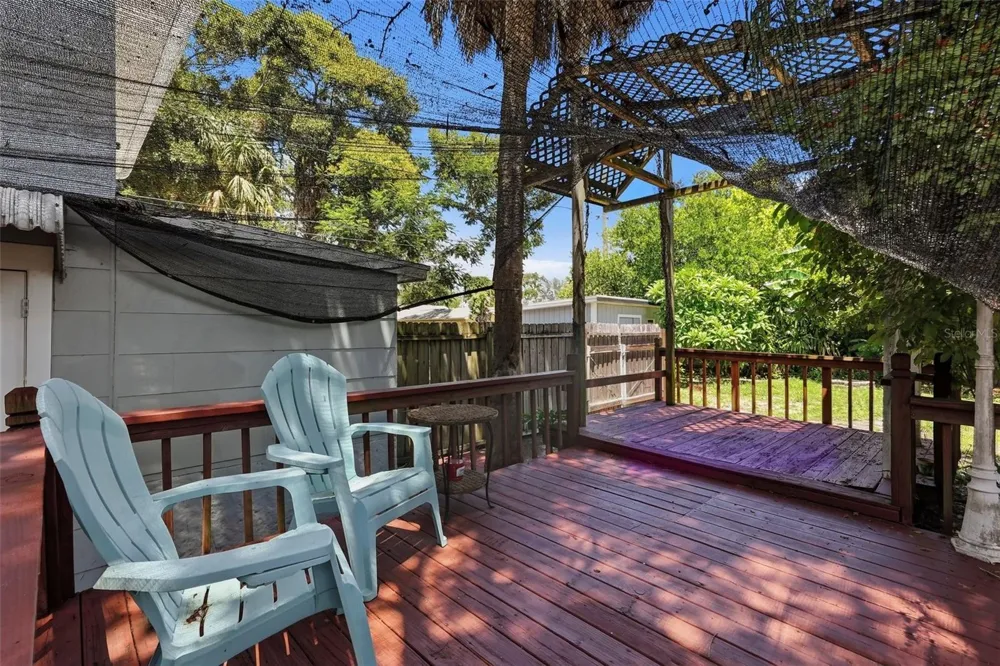 4227 2ND AVENUE St Petersburg, FL 33713