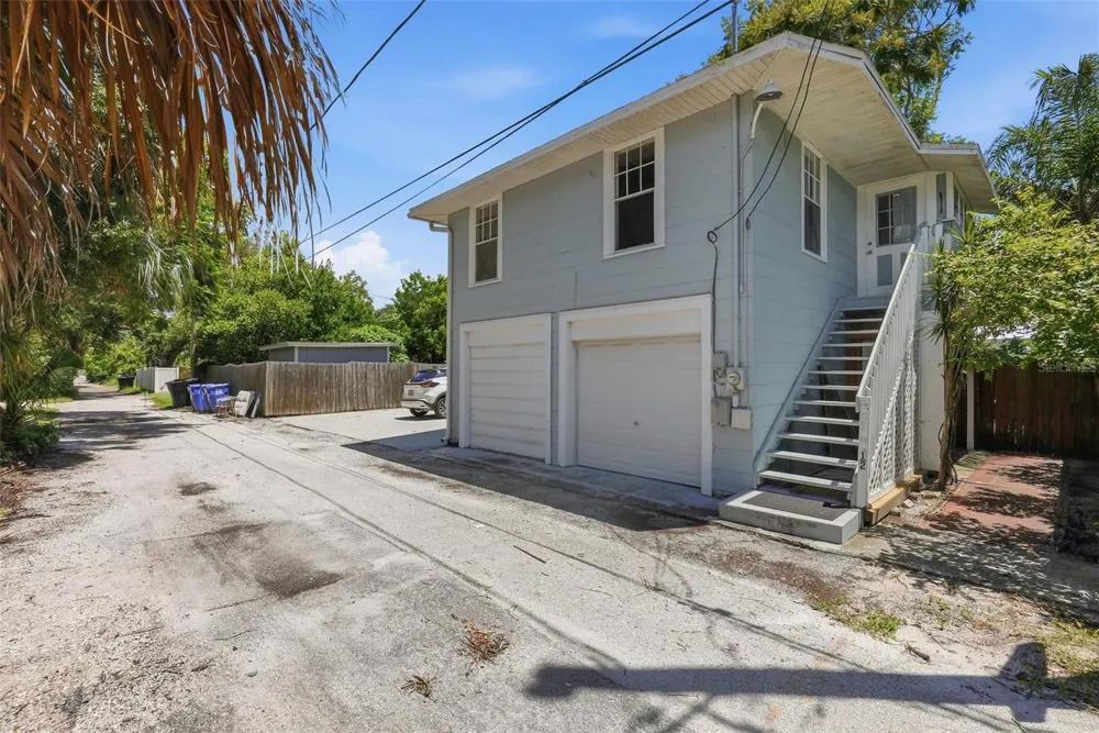 4227 2ND AVENUE St Petersburg, FL 33713