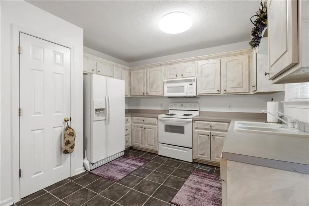 130 Orchard Way SE Calhoun, GA 30701