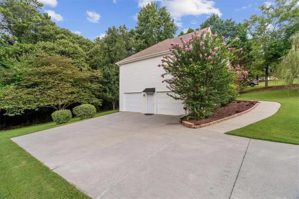 130 Orchard Way SE Calhoun, GA 30701