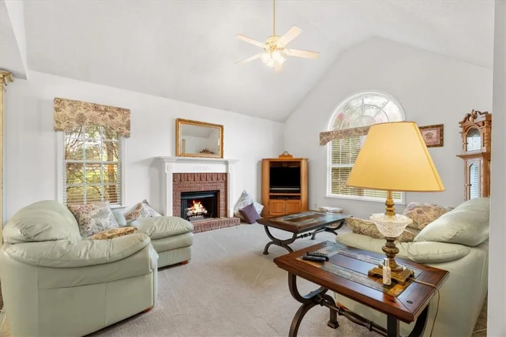 130 Orchard Way SE Calhoun, GA 30701