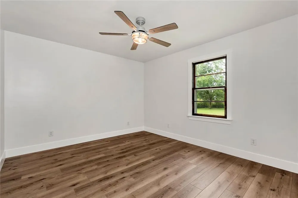 1707 Buena Vista Drive Toccoa, GA 30577