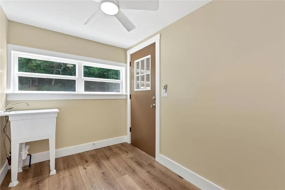 1707 Buena Vista Drive Toccoa, GA 30577