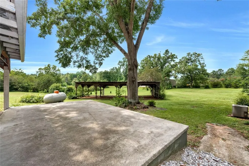 1707 Buena Vista Drive Toccoa, GA 30577