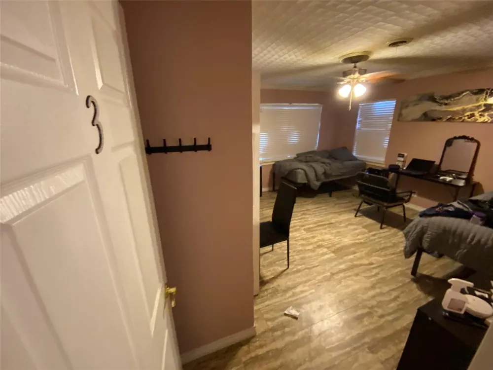 1025 Henderson Avenue Orange, TX 77630