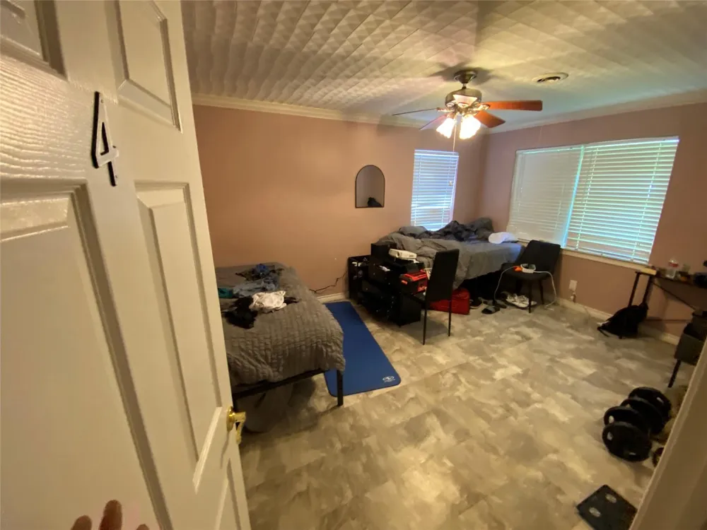 1025 Henderson Avenue Orange, TX 77630