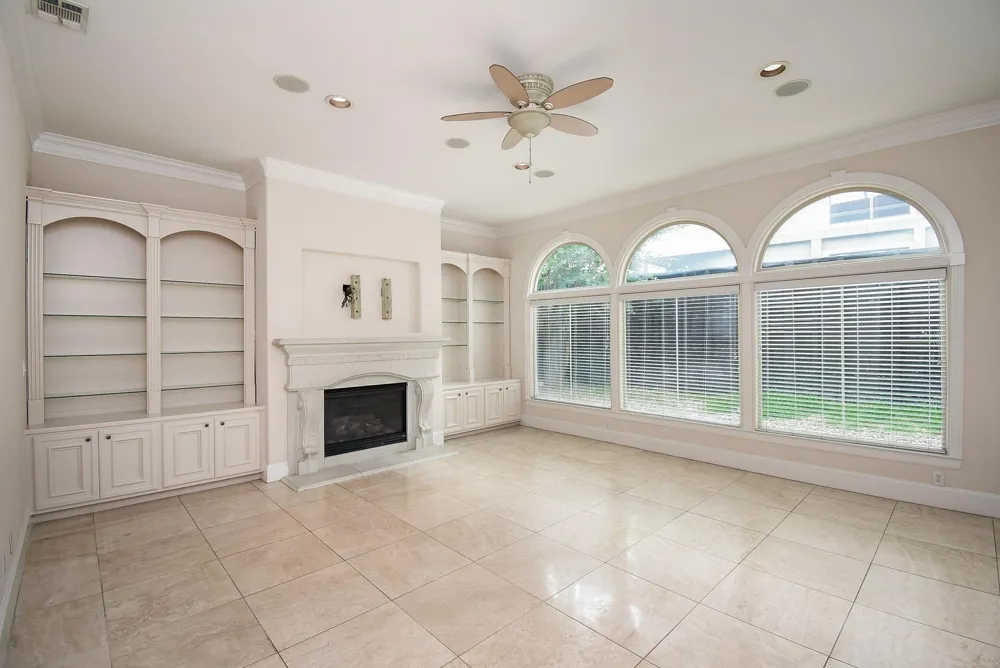 3213 Mcculloch Circle Houston, TX 77056