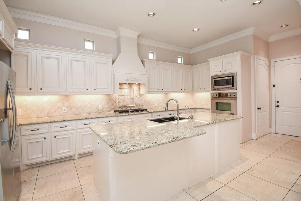 3213 Mcculloch Circle Houston, TX 77056