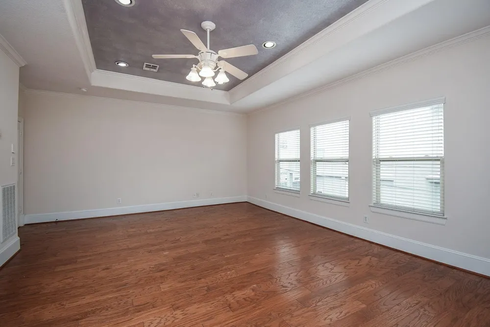 3213 Mcculloch Circle Houston, TX 77056
