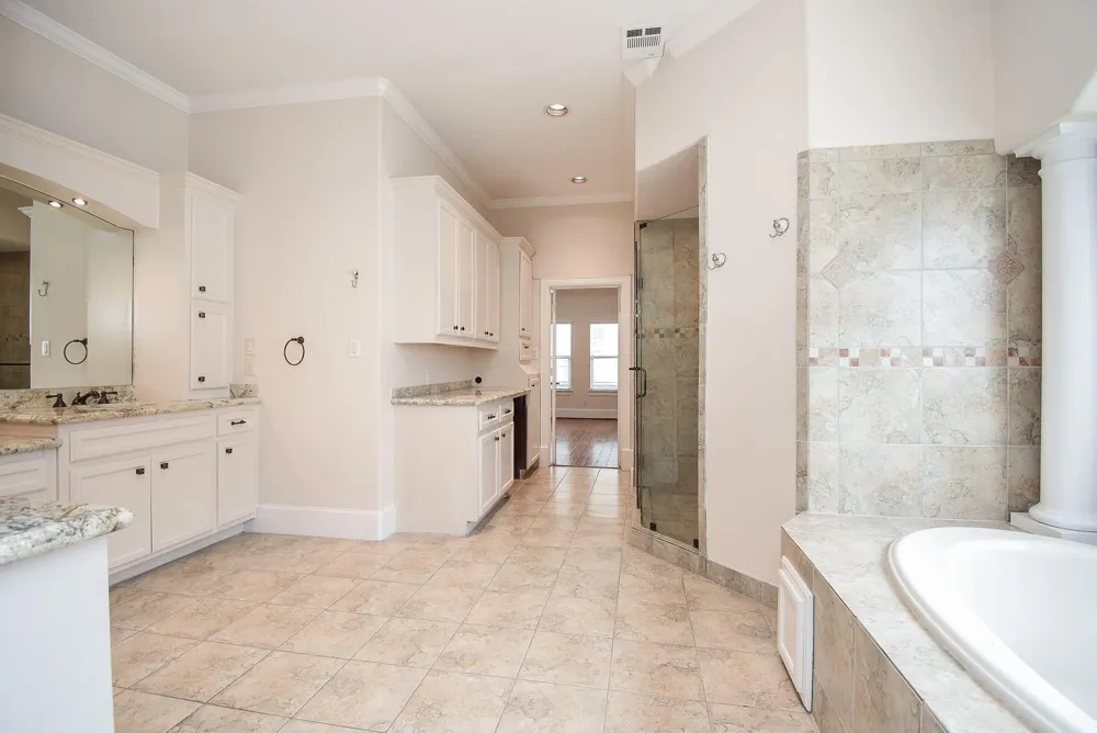 3213 Mcculloch Circle Houston, TX 77056