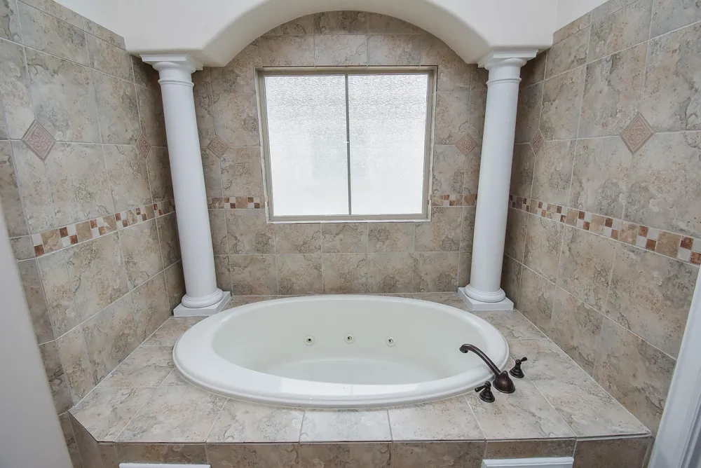 3213 Mcculloch Circle Houston, TX 77056