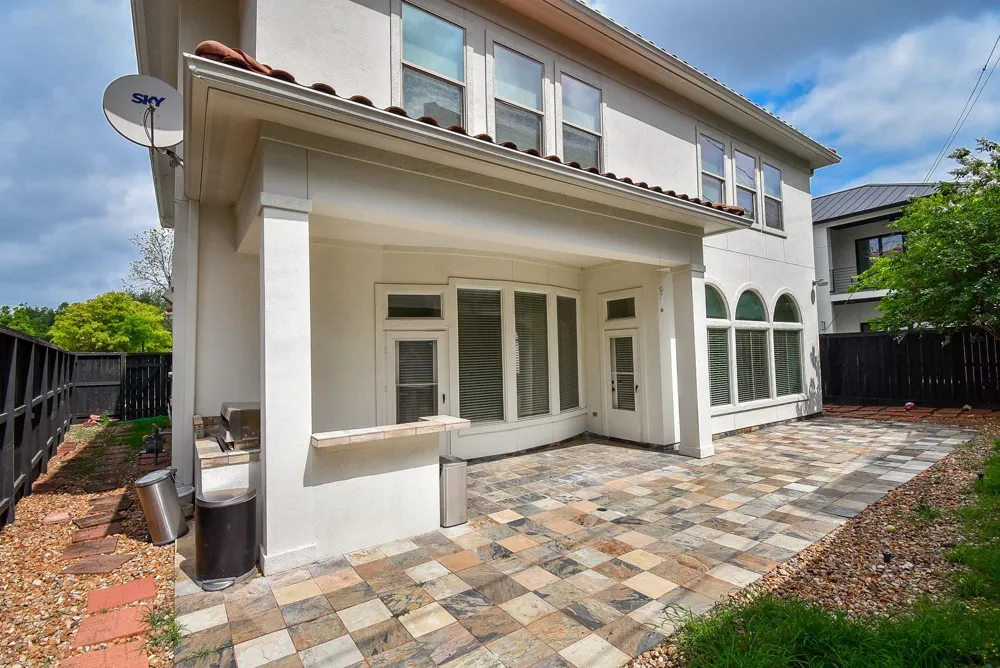 3213 Mcculloch Circle Houston, TX 77056