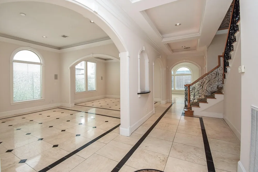 3213 Mcculloch Circle Houston, TX 77056