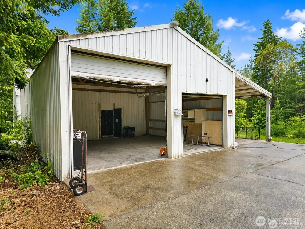 1170 NE Shoe Lake Road Tahuya, WA 98588