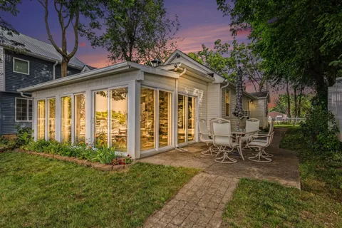 231 Lakeside Drive