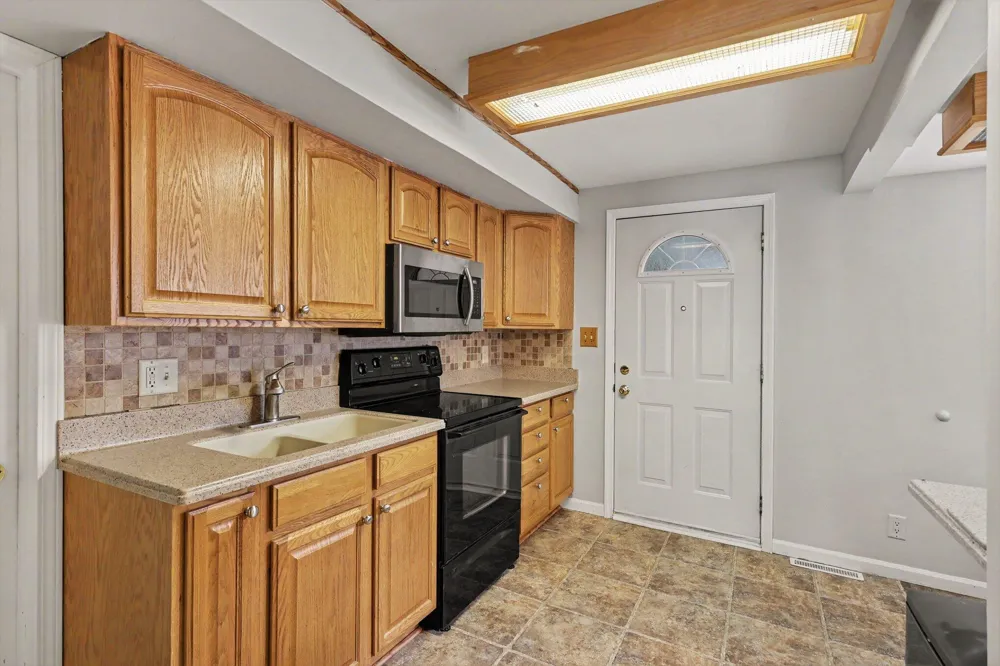 231 Lakeside Drive Leoni Township, MI 49254