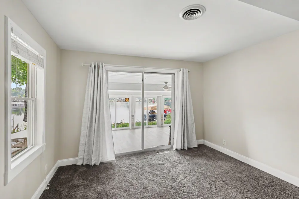 231 Lakeside Drive Leoni Township, MI 49254