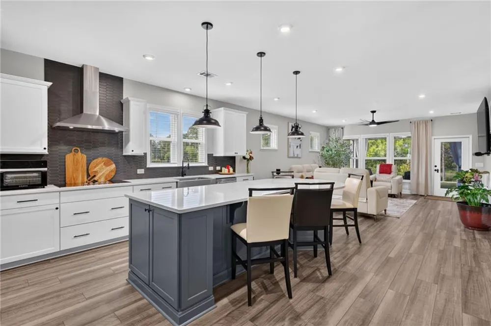 257 Heron Creek Drive Richmond Hill, GA 31324