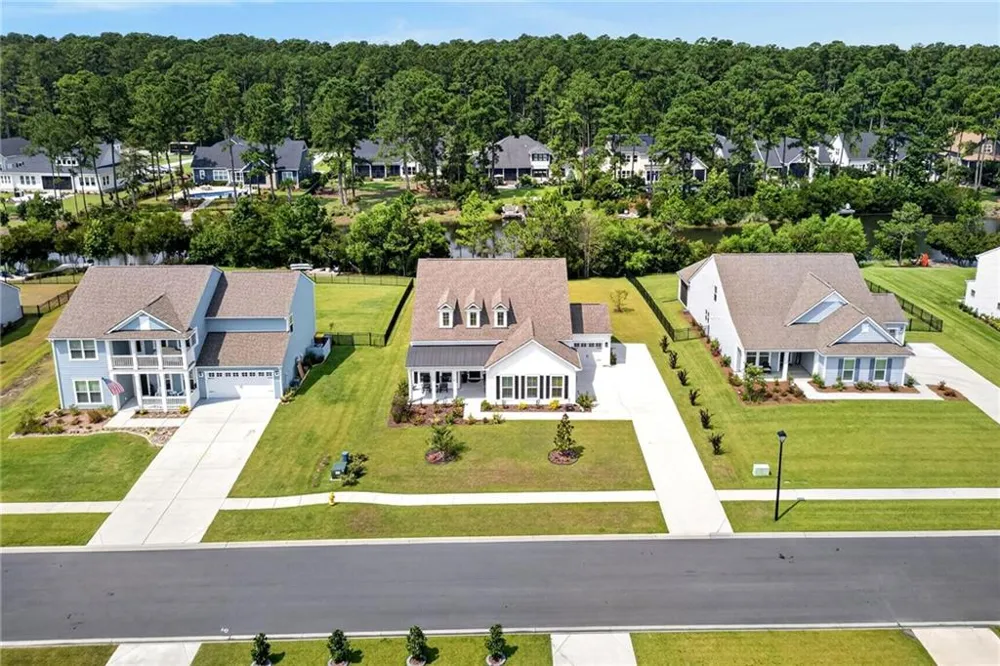 257 Heron Creek Drive Richmond Hill, GA 31324