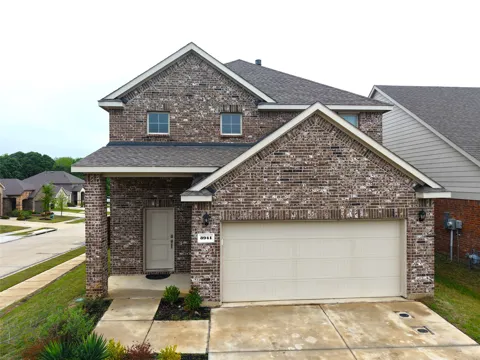 3941 Oak Creek Circle