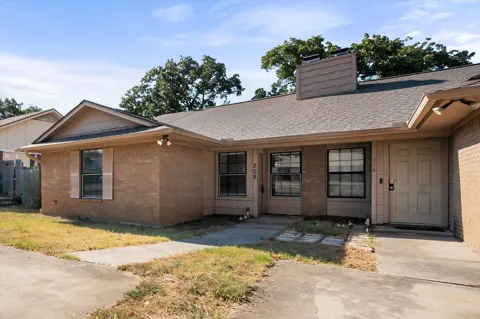 708 Woodland Court
