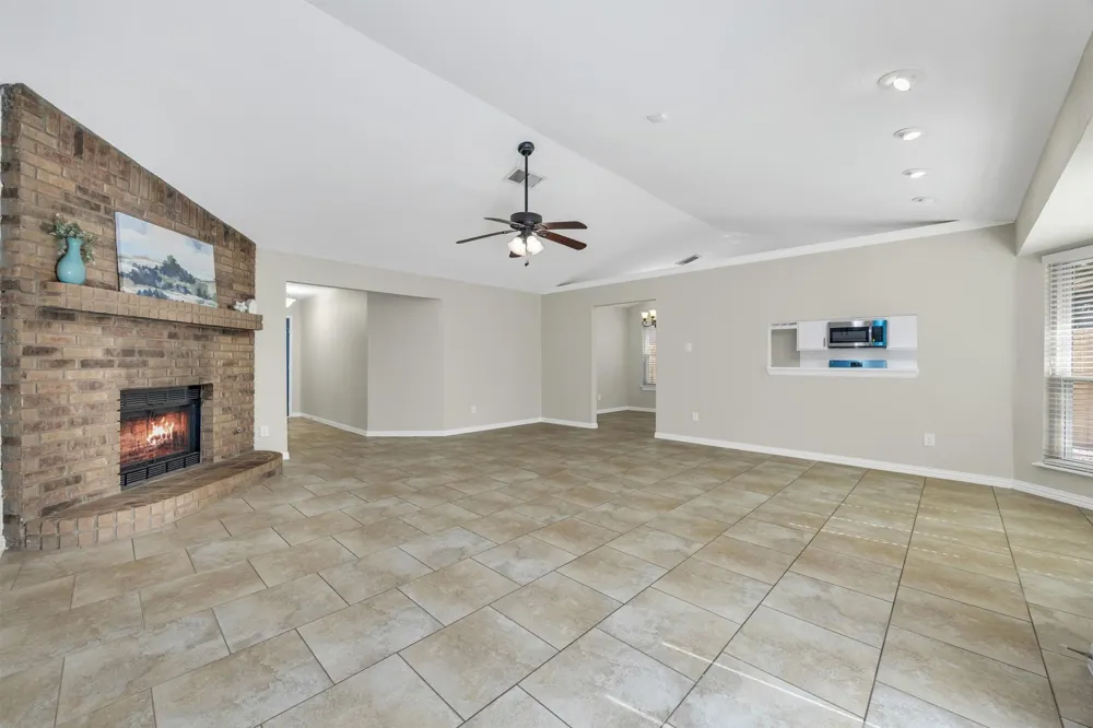 630 Berkley Drive Grapevine, TX 76051