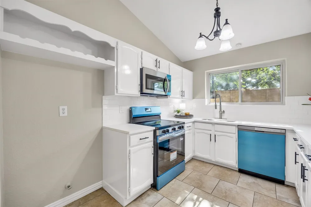 630 Berkley Drive Grapevine, TX 76051
