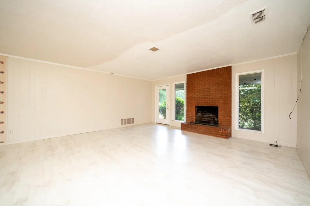 14372 US Highway 79 S Henderson, TX 75654