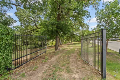 501 Nursery Lane