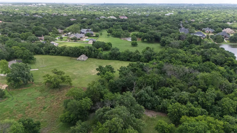 1215 Oakwood Trail Southlake, TX 76092