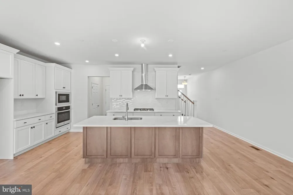 11 TULLOW HILL DRIVE Kennett Square, PA 19348
