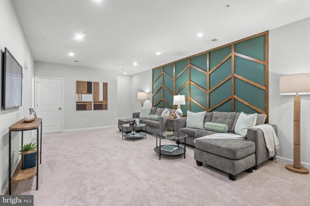 11 TULLOW HILL DRIVE Kennett Square, PA 19348
