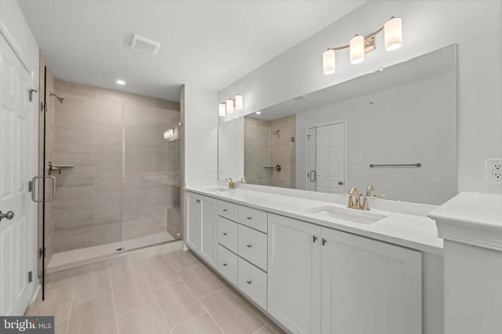 11 TULLOW HILL DRIVE Kennett Square, PA 19348