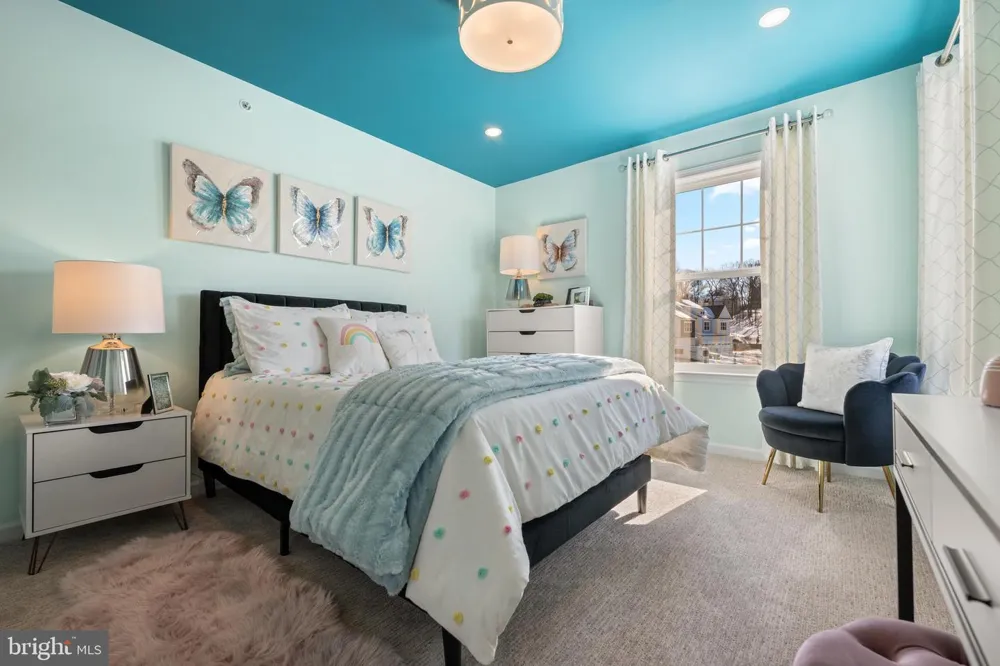 11 TULLOW HILL DRIVE Kennett Square, PA 19348