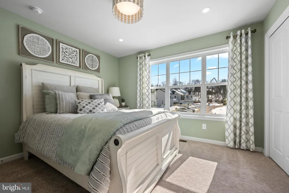 11 TULLOW HILL DRIVE Kennett Square, PA 19348