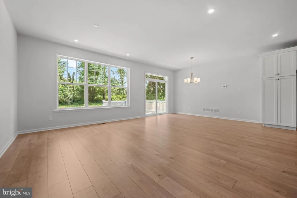 11 TULLOW HILL DRIVE Kennett Square, PA 19348