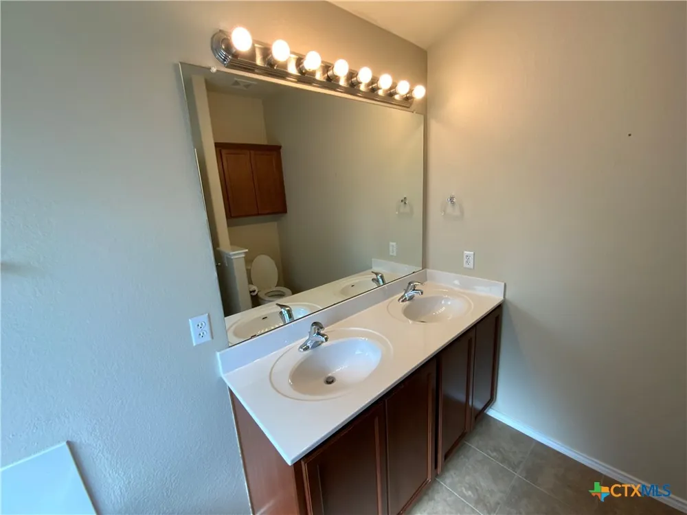 5911 Hopkins Drive Temple, TX 76502