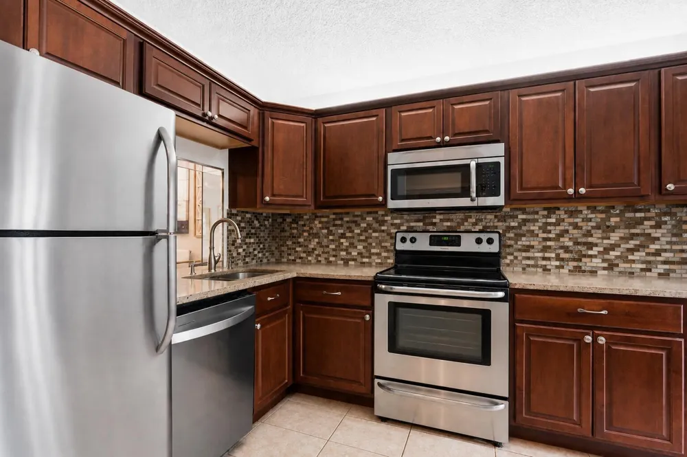 3435 CARAMBOLA CIRCLE S #2462 Coconut Creek, FL 33066