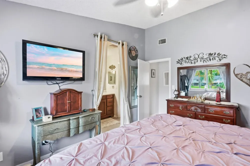 3435 CARAMBOLA CIRCLE S #2462 Coconut Creek, FL 33066