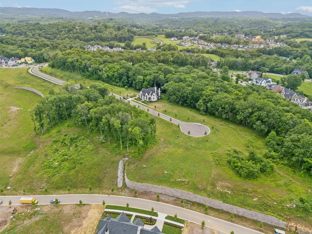 8526 Blanton Ct College Grove, TN 37046