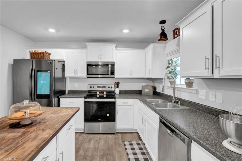 245 Naples Road Lexington, NC 27295