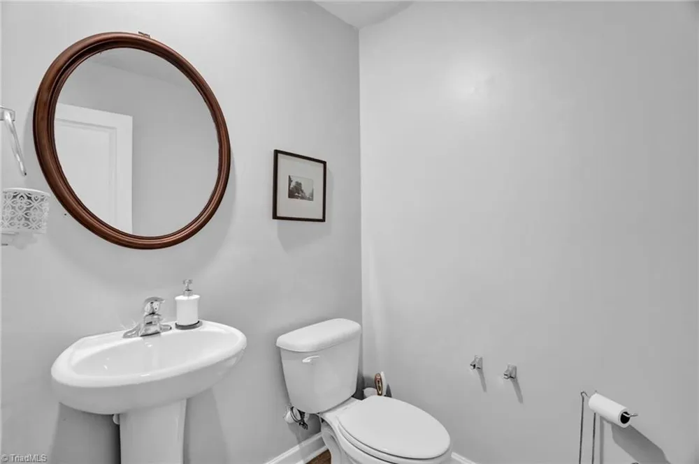 245 Naples Road Lexington, NC 27295