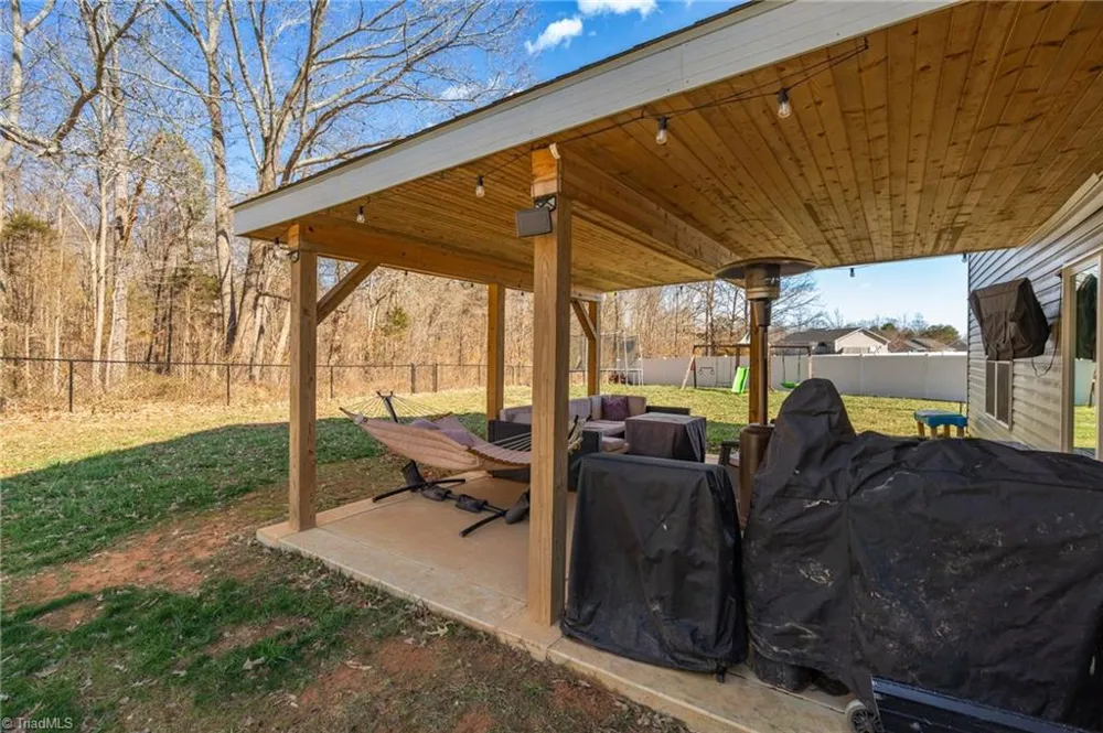 245 Naples Road Lexington, NC 27295
