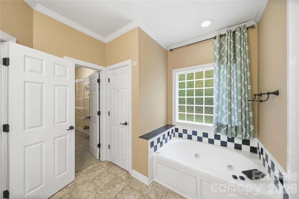 4619 Lenden Hall Court Gastonia, NC 28056