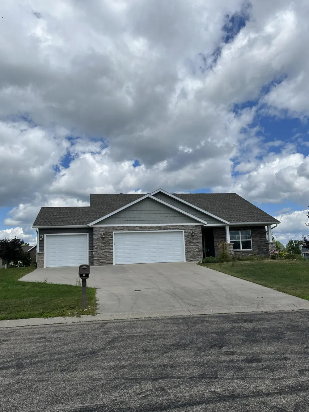 1966 Middle Creek Detroit Lakes, MN 56501