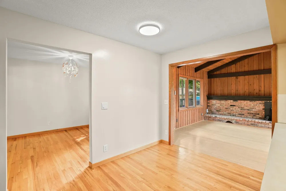 4018 Shamrock Drive NE Saint Anthony, MN 55421