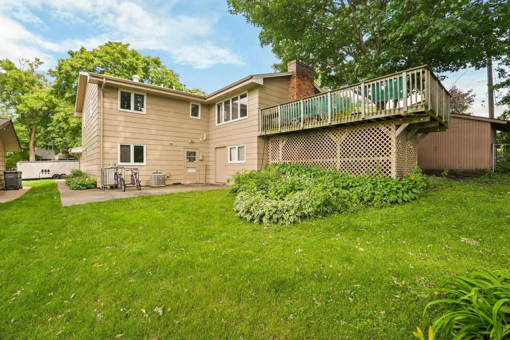 4018 Shamrock Drive NE Saint Anthony, MN 55421